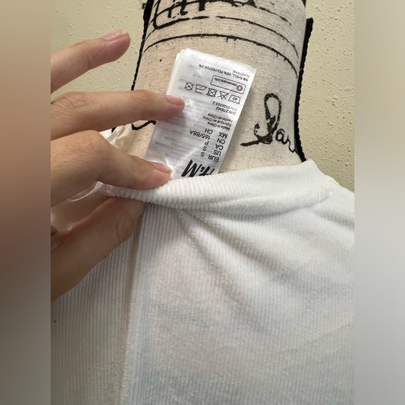 H&M Mickey Mouse Woman Set - Picture 3 of 6